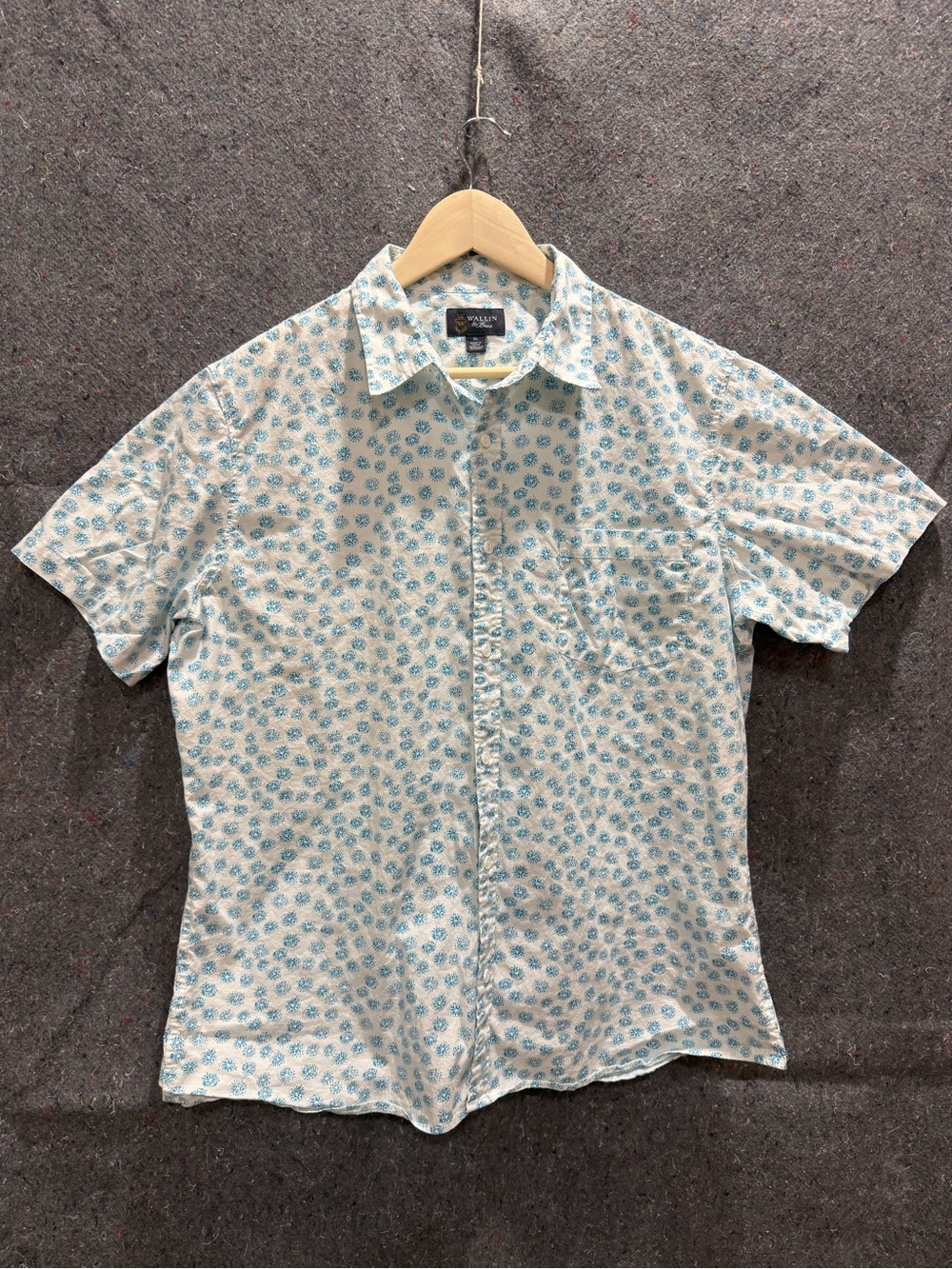 Wallin & Bros. Blue Floral Short Sleeve Button-Up Shirt Men’s XL